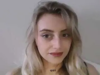 Kinkynicoless  live sex cam