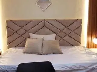 Laracooper  live sex cam