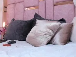 Abbyy-rouxx  live sex cam