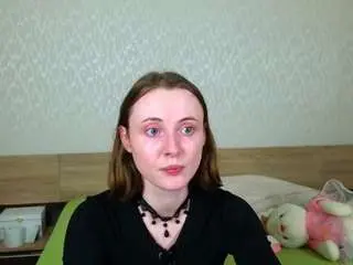Adelina-cowell  live sex cam
