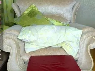 Adelina-cowell  live sex cam