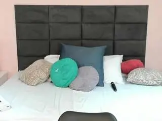 Madisonjenner  live sex cam