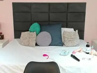 Madisonjenner  live sex cam