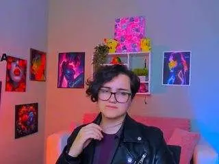 Moon-vixen  live sex cam