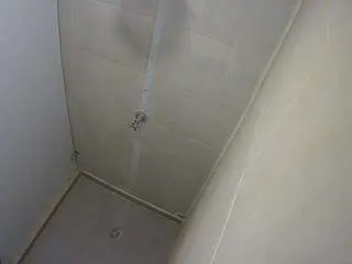 Voyeurcam-jb-shower-1  live sex cam