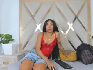 Angelkyraasm  live sex cam