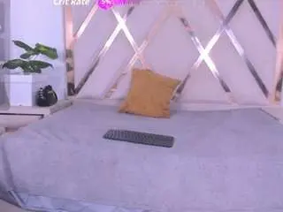 Angelkyraasm  live sex cam