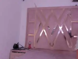 Angelkyraasm  live sex cam