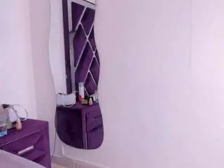 Angelkyraasm  live sex cam