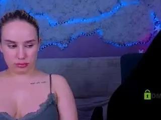 Monica-xcx  live sex cam
