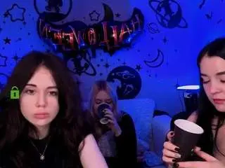 Monica-xcx  live sex cam