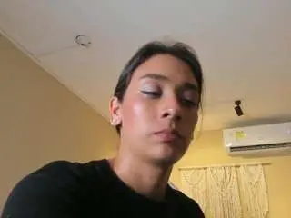 Nahimithompson  live sex cam