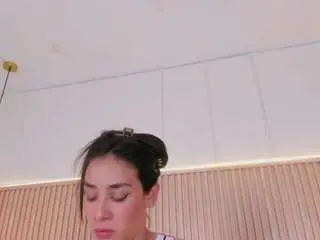 Nahimithompson  live sex cam