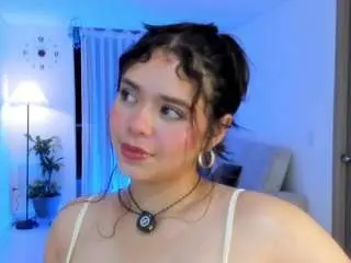 Nikavelvet  live sex cam