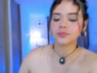 Nikavelvet  live sex cam