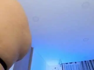 Nikavelvet  live sex cam