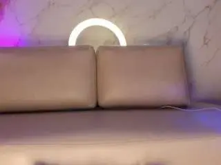 Sia-37  live sex cam