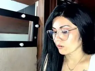 Tania-mature  live sex cam