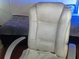 Tiana-27  live sex cam