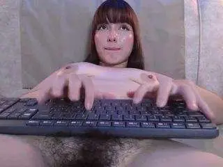 Hairyvaleri  live sex cam