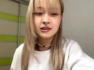 Karlyteichert  live sex cam