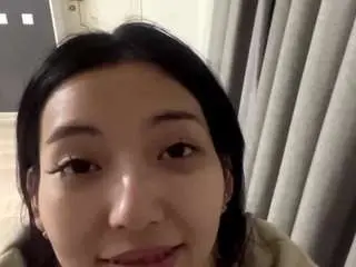 Kierstenmenjes  live sex cam