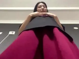 Kierstenmenjes  live sex cam