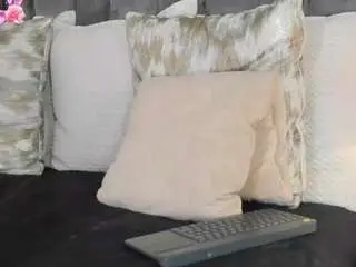 Naylagrey  live sex cam