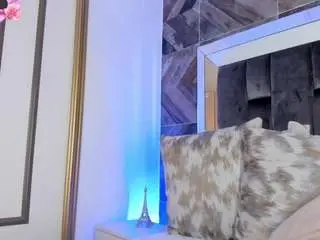 Naylagrey  live sex cam