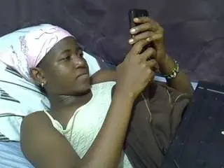 Afri-queen  live sex cam