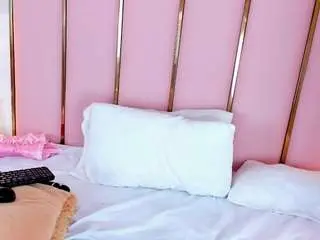 Aishaanderson  live sex cam