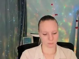 Bonyyykisua  live sex cam