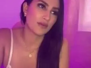 Brianna-swann  live sex cam