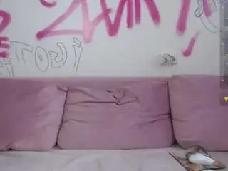 Holypinkie  live sex cam