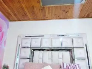 Caliope-99  live sex cam
