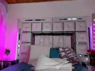 Caliope-99  live sex cam
