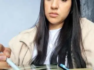 Ginnybogut  live sex cam