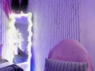 Naomy-tay  live sex cam
