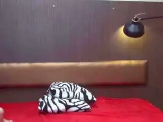 Tessawtsn  live sex cam