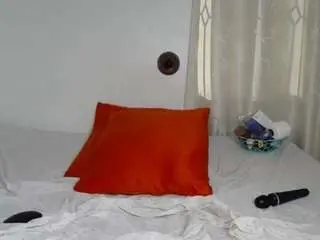 Bobbydaisy  live sex cam