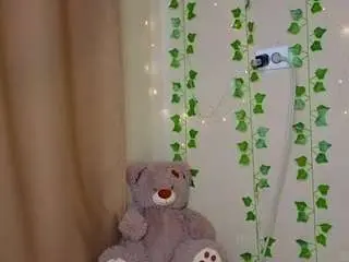 Cherrywhisperr  live sex cam