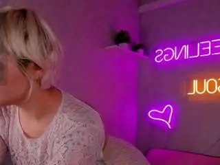 Denise-halle  live sex cam