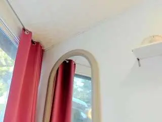 Elya-rose  live sex cam