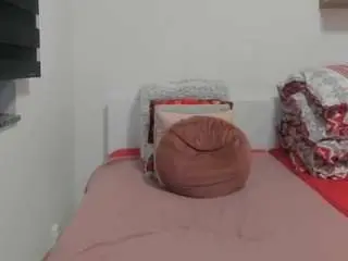 Jennifer11772  live sex cam