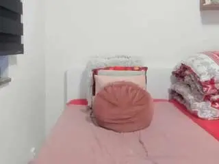 Jennifer11772  live sex cam