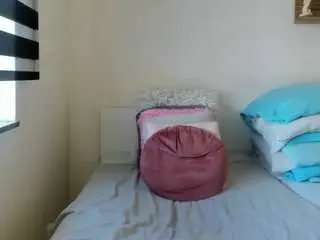 Jennifer11772  live sex cam