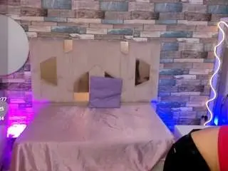 Amhira-tay  live sex cam