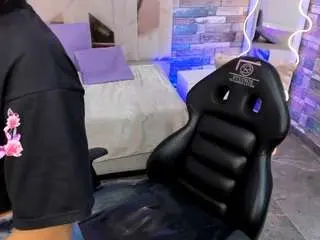 Amhira-tay  live sex cam