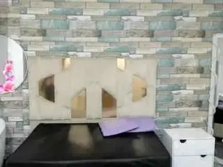 Amhira-tay  live sex cam