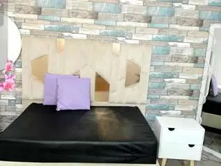 Amhira-tay  live sex cam